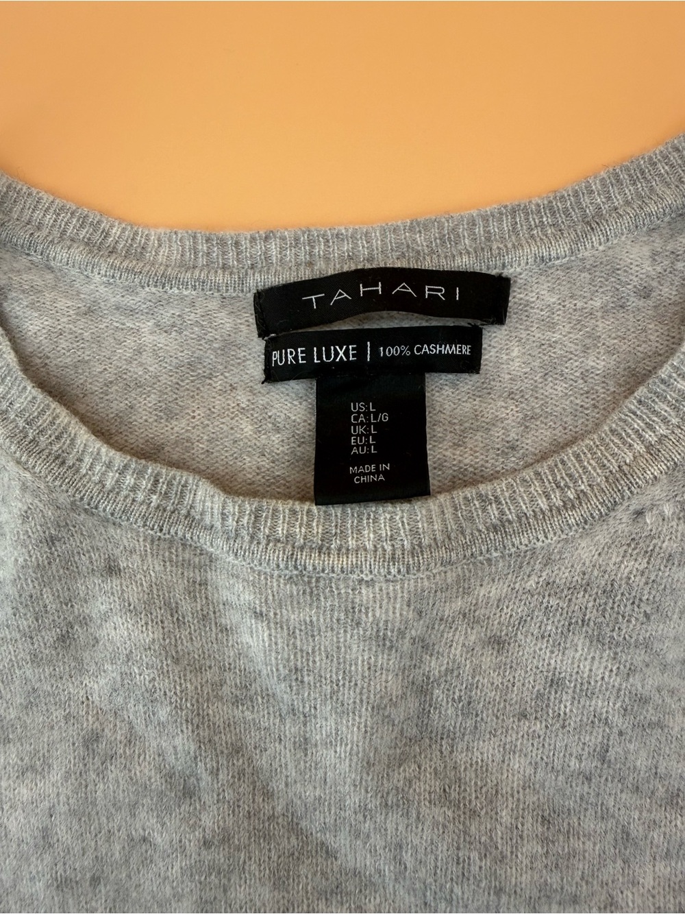 Tahari Pure Luxe Ligh Gray 100% Cashmere Crewneck Soft Cozy Sweater - Picture 2 of 6
